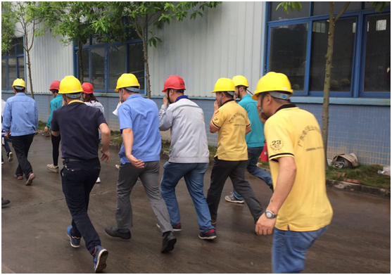 人员疏散救护组组织人员撤离 人员疏散救护组组织人员撤离